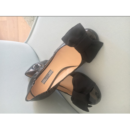 PRADA Shoes - Pre-loved Designer Second Hand | LUXURYLOVE