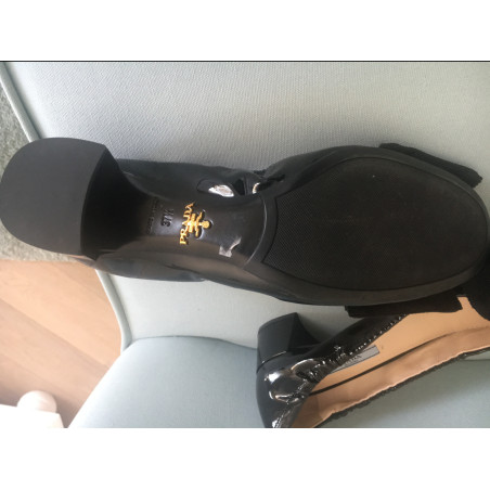PRADA Shoes - Pre-loved Designer Second Hand | LUXURYLOVE