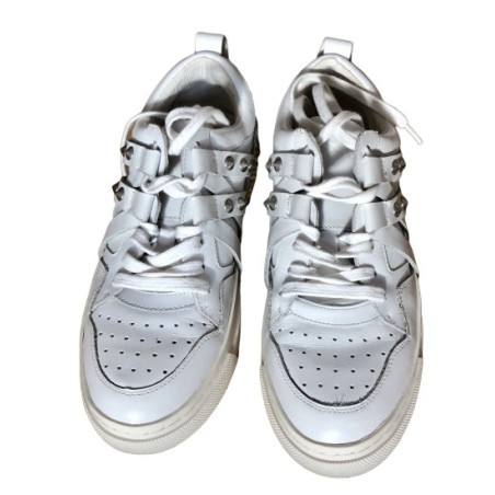 ASH White sneakers with studs - Pre-loved Designer Second Hand | LUXURYLOVE