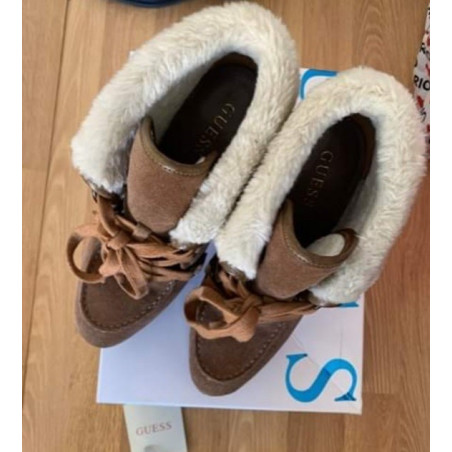 GUESS Shoes - Pre-loved Designer Second Hand | LUXURYLOVE