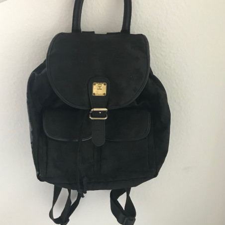 MCM Rucksack - Pre-loved Designer Second Hand | LUXURYLOVE