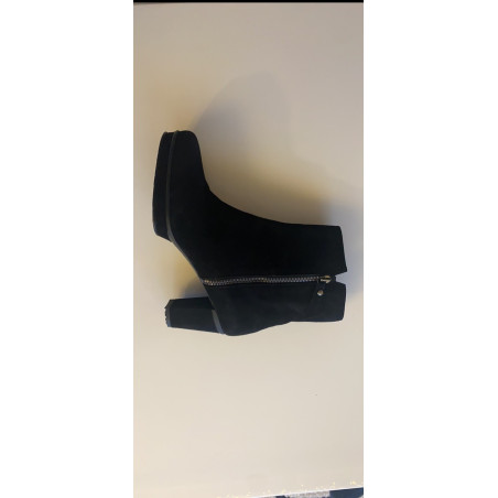 STUART WEITZMAN Stiefeletten Gr. 39.5. Sehr guter Zustand. 
