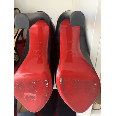 CHRISTIAN LOUBOUTIN Me in the 90s Stiefelette schwarz Gr. 39.5. Sehr guter Zustand