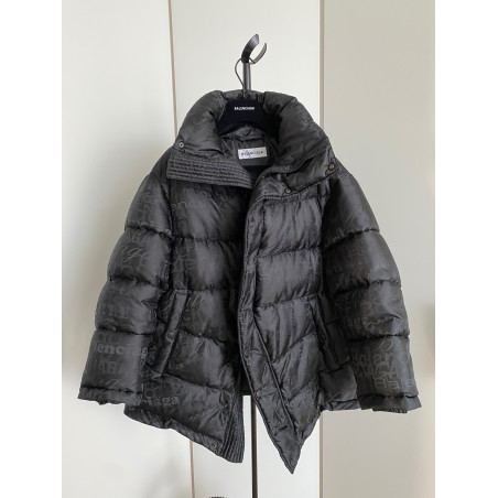 BALENCIAGA Puffer Jacket - Pre-loved Designer Second Hand | LUXURYLOVE