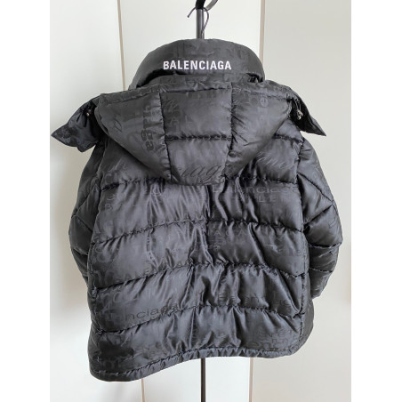 BALENCIAGA Puffer Jacket - Pre-loved Designer Second Hand | LUXURYLOVE