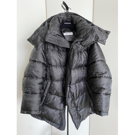 BALENCIAGA Puffer Jacket in Black. Gr. 38. Sehr guter Zustand. 