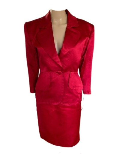 YVES SAINT LAURENT YSL evening suit in bordeau silk satin - Pre-loved Designer Second Hand | LUXURYLOVE