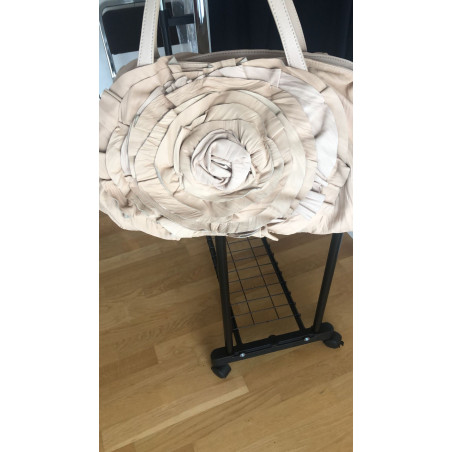 VALENTINO GARAVANI Handtasche beige. Sehr guter Zustand. 