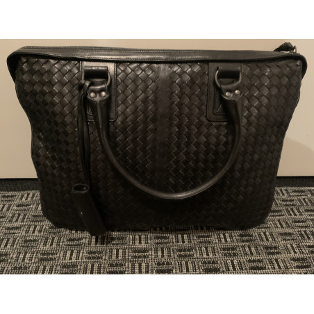 BOTTEGA VENETA Intrecciato Bag. Schwarz. Zustand NEU. 