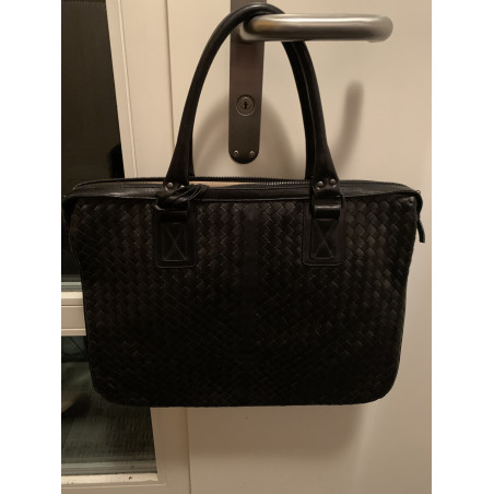 BOTTEGA VENETA Intrecciato Bag. Schwarz. Zustand NEU. 