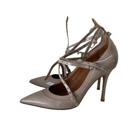 VALENTINO GARAVANI Love Latch Stud-wrap eye-let embellished patent leather spike heels - Pre-loved Designer Second Hand | LUXURY
