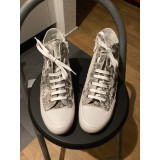 Sneaker High - NEW