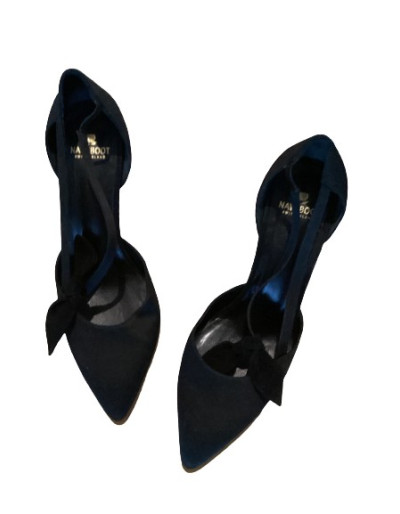 NAVYBOOT Pumps - Pre-loved Designer Second Hand | LUXURYLOVE