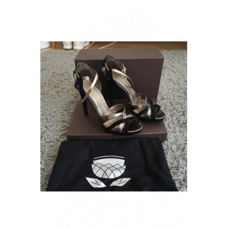 NAVYBOOT Sandaletten Gr. 39.  Pre-owned Designer Secondhand Luxurylove. 