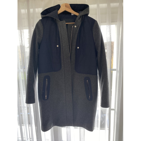 LACOSTE Coat - Pre-loved Designer Second Hand | LUXURYLOVE