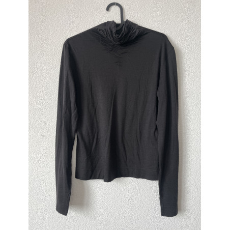AKRIS Lightweight cashmere turtleneck sweater - Pre-loved Designer Second Hand | LUXURYLOVE