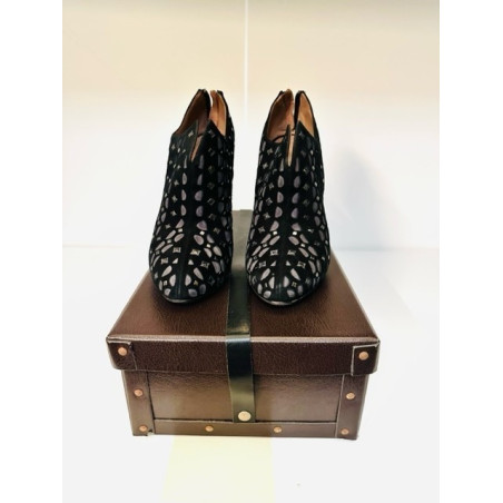 ALAÏA Ankle boots - Pre-loved Designer Second Hand | LUXURYLOVE