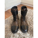 Wonderland Flat Ranger Boots