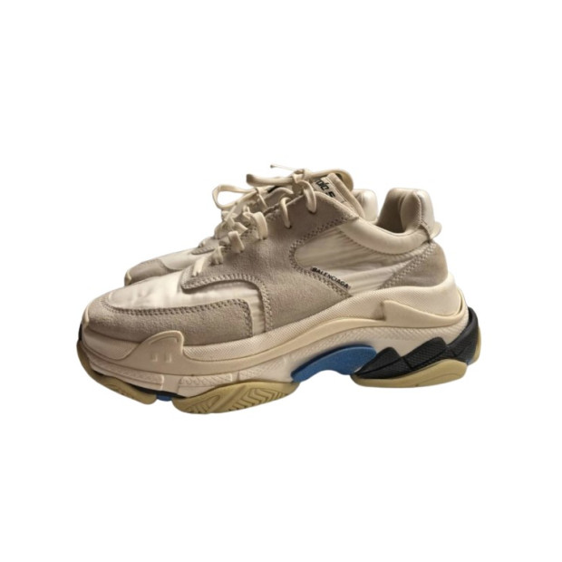 BALENCIAGA Triple S - Pre-loved Designer Second Hand | LUXURYLOVE