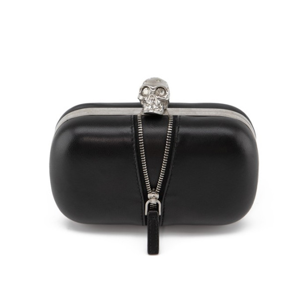 ALEXANDER MCQUEEN Skull clutch - Pre-loved Designer Second Hand | LUXURYLOVE