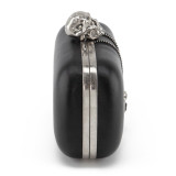 Skull clutch