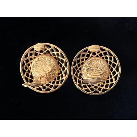 CHANEL Ear clip pearls/gold-colored - Pre-loved Designer Second Hand | LUXURYLOVE