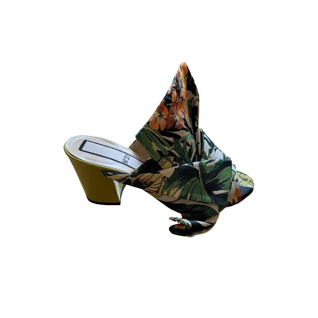 N°21 N-21 Sandals - Pre-loved Designer Second Hand | LUXURYLOVE