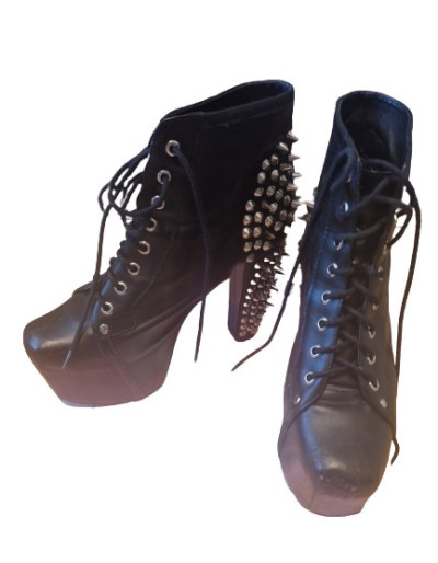 JEFFREY CAMPBELL Spikes - Pre-loved Designer Second Hand | LUXURYLOVE