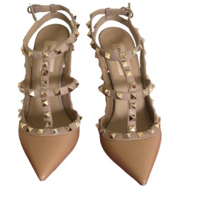 Rockstud Pumps