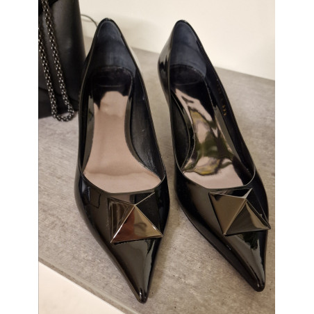 Pre-owned Designer Secondhand Luxurylove. Qualität und Echtheit geprüft.