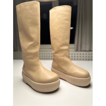  Stiefel - Pre-loved Designer Second Hand | LUXURYLOVE