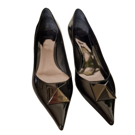 Pre-owned Designer Secondhand Luxurylove. Qualität und Echtheit geprüft.