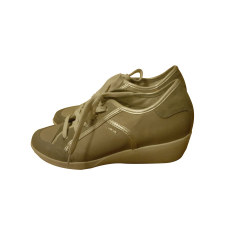  Schuhe - Pre-loved Designer Second Hand | LUXURYLOVE