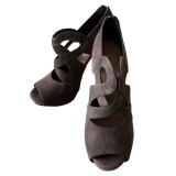 Peep toe heels