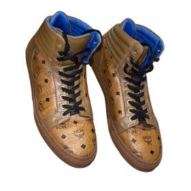 Visetos High Top Sneakers