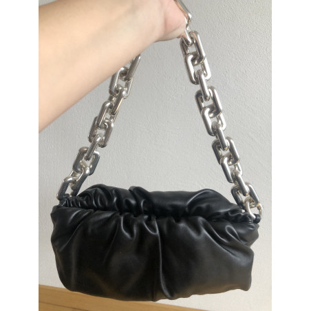 BOTTEGA VENETA Chain Pouch Clutch Pre-owned Designer Secondhand Luxurylove. 