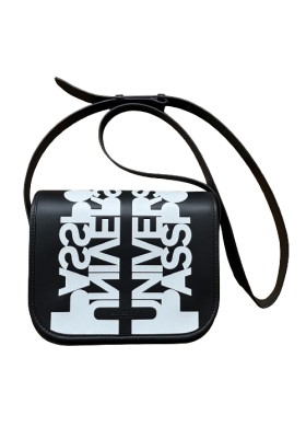 BURBERRY Universal Passport Shoulder bag schwarz weiss NEU Pre-owned Designer Secondhand Luxurylove