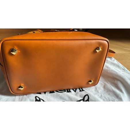 MCM MCM Pouch bag Cognac - Pre-loved Designer Second Hand | LUXURYLOVE