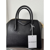 Antigona Tasche