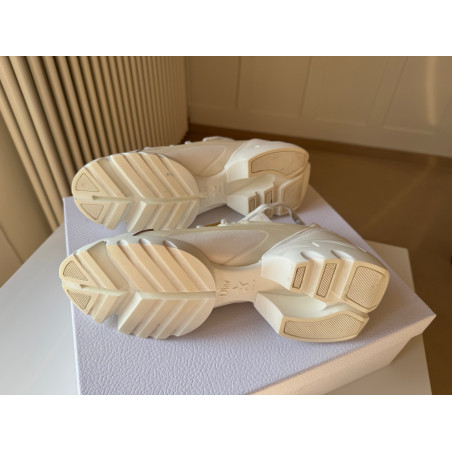 DIOR D-Connect sneaker - Pre-loved Designer Second Hand | LUXURYLOVE