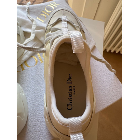 DIOR D-Connect sneaker - Pre-loved Designer Second Hand | LUXURYLOVE