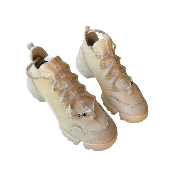 DIOR D-Connect sneaker - Pre-loved Designer Second Hand | LUXURYLOVE
