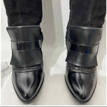 NAVYBOOT Elegante Stiefel - Pre-loved Designer Second Hand | LUXURYLOVE