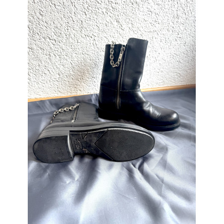 KARL LAGERFELD Boots - Pre-loved Designer Second Hand | LUXURYLOVE