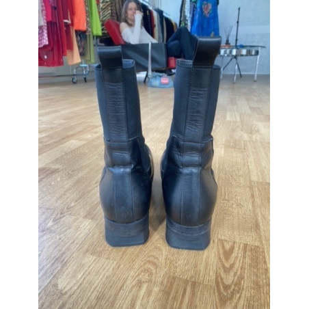RICK OWENS Beatle Ballast Boots - Pre-loved Designer Second Hand | LUXURYLOVE