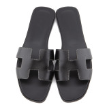 Oran sandals