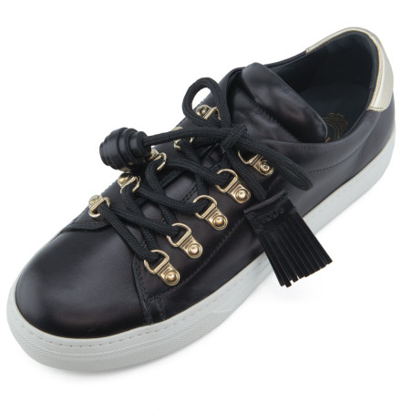 TOD`S Tassel sneaker - Pre-loved Designer Second Hand | LUXURYLOVE