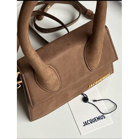 JACQUEMUS Le Chiquito bag - Pre-loved Designer Second Hand | LUXURYLOVE