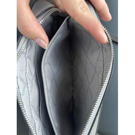 MICHAEL KORS Jet Set Travel Crossbody Bag grau Pre-owned Designer Secondhand Luxurylove