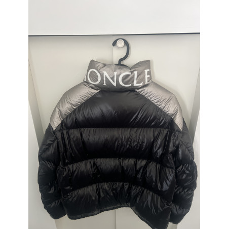 MONCLER Down jacket - Pre-loved Designer Second Hand | LUXURYLOVE